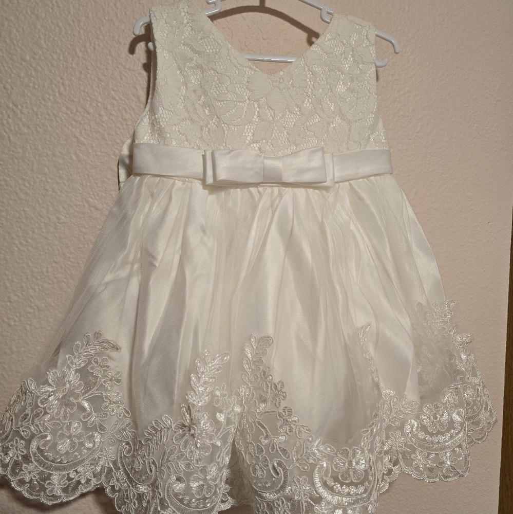 Elegant White Lace Kids Dress